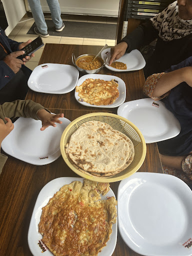 Photo of Royal Grill & Sweets - 21b Stratford Rd, Wolverton, Milton Keynes MK12 5LJ